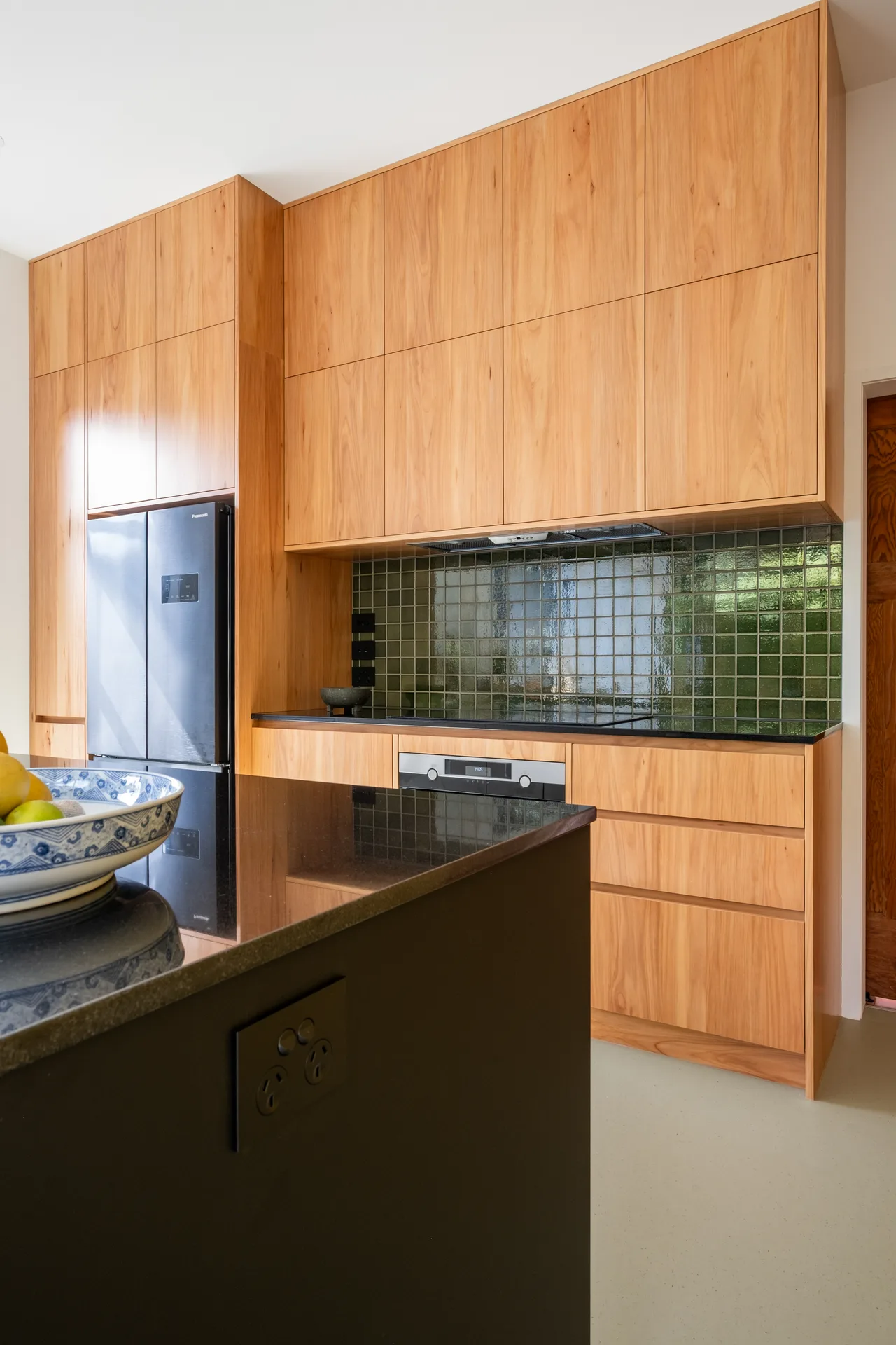 Island Bay Builders - modern kitchen renovation, Wellington